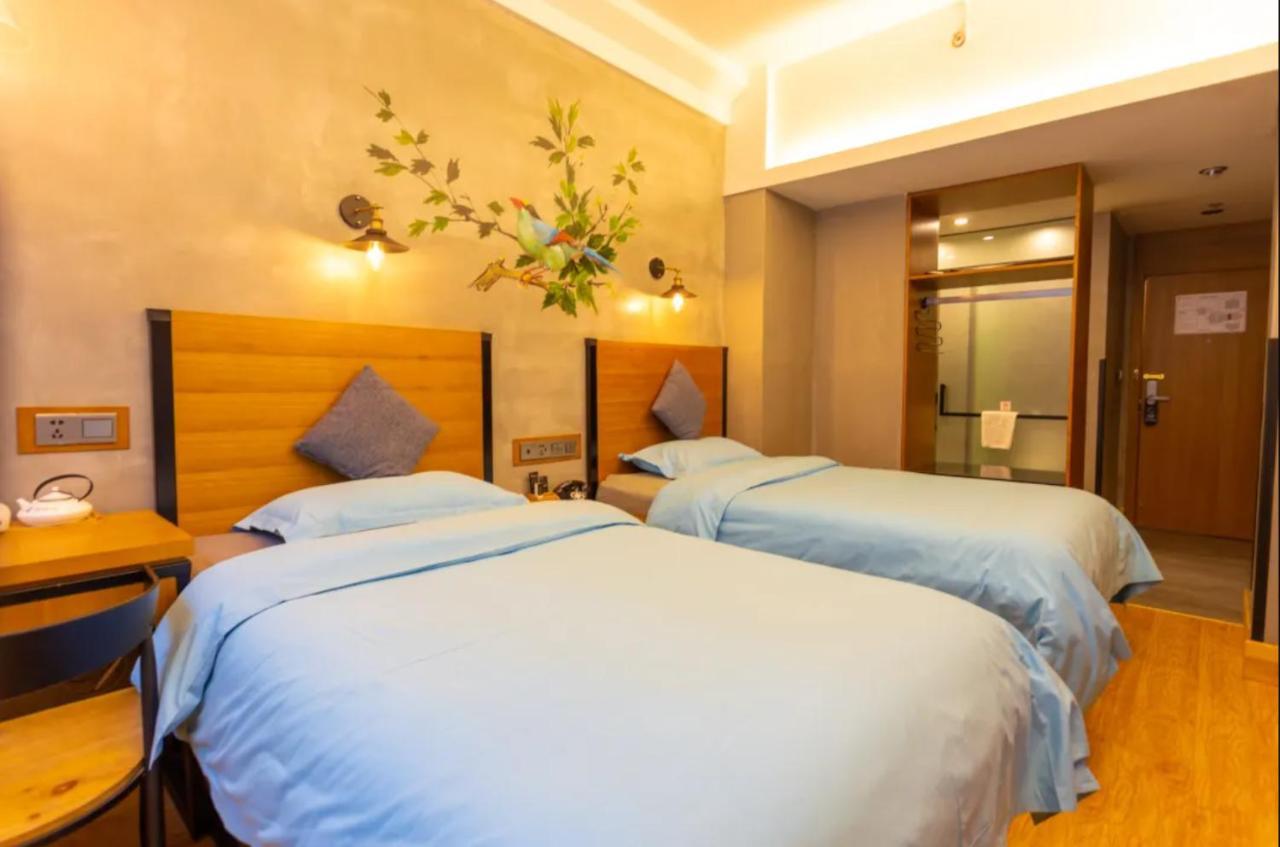 Gongxili - Chujian Hotel 昆明 エクステリア 写真