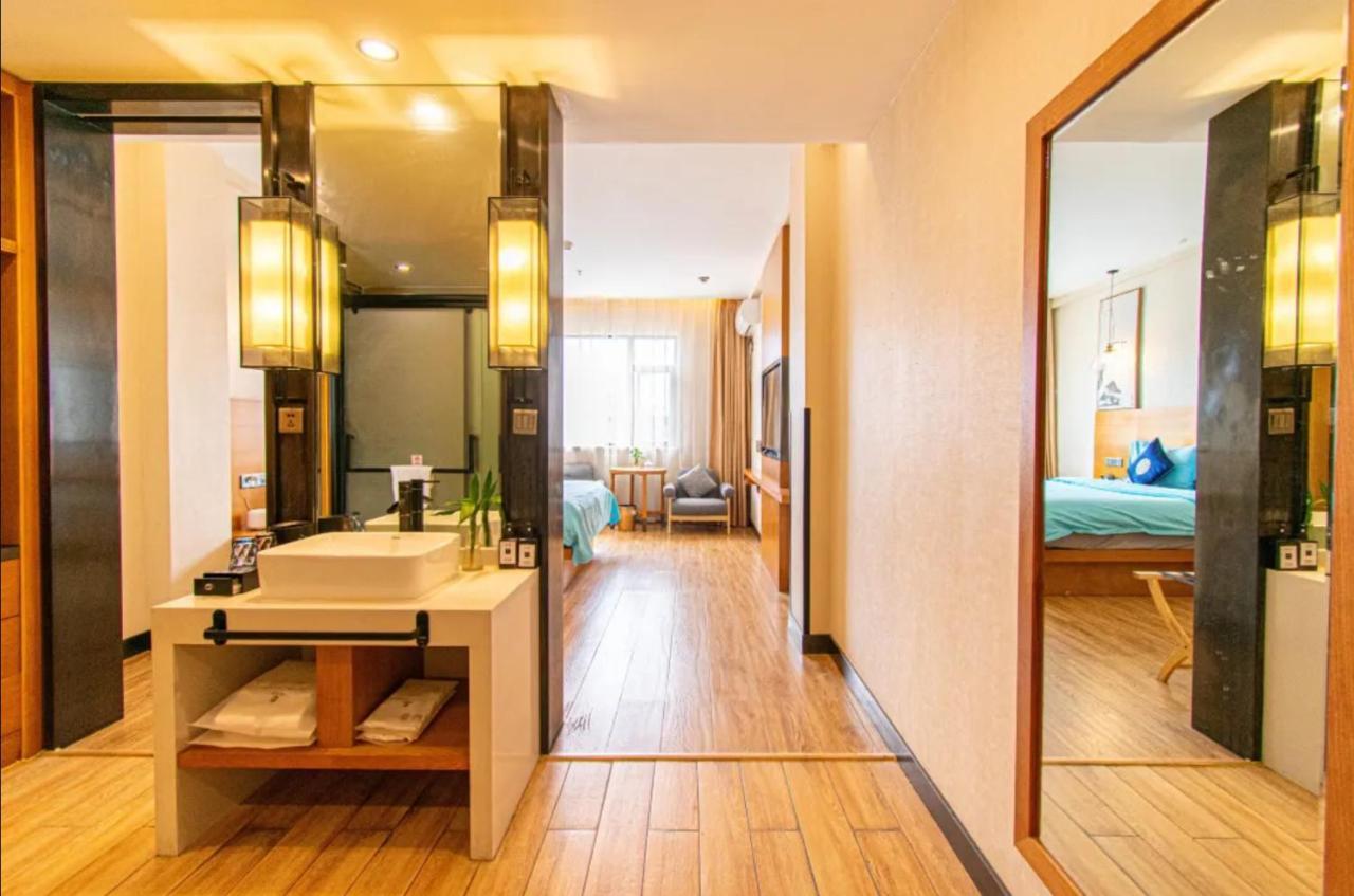 Gongxili - Chujian Hotel 昆明 エクステリア 写真